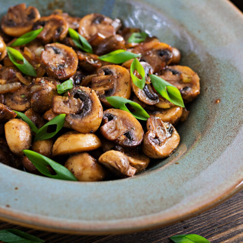 baked-mushrooms-with-soy-sauce-herbs-vegan-food